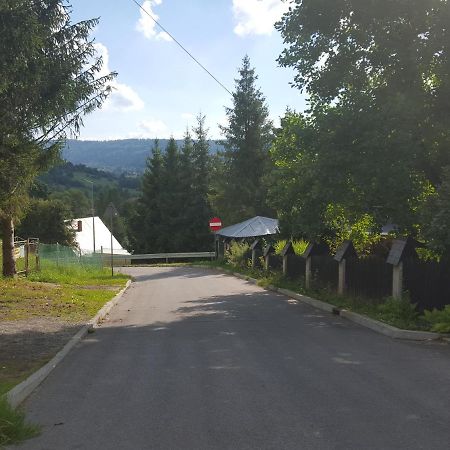 Pokoje Goscinne U Gochy Ustrzyki Dolne Bagian luar foto