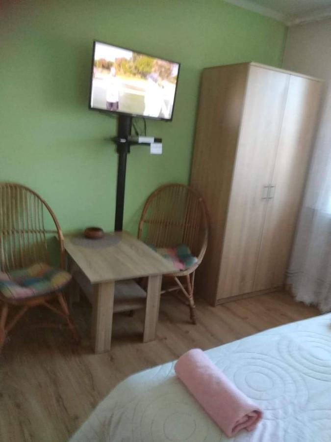 Pokoje Goscinne U Gochy Ustrzyki Dolne Bagian luar foto