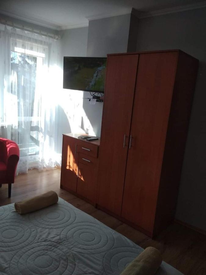 Pokoje Goscinne U Gochy Ustrzyki Dolne Bagian luar foto